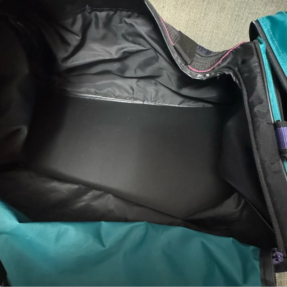 Motions International‎ Vintage 80s Super Sports Duffel Bag Teal Black Purple